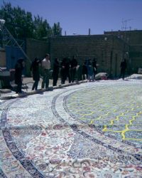 گردش علمی - نایین - فرش دایره با قطر 16 متر سال 1388